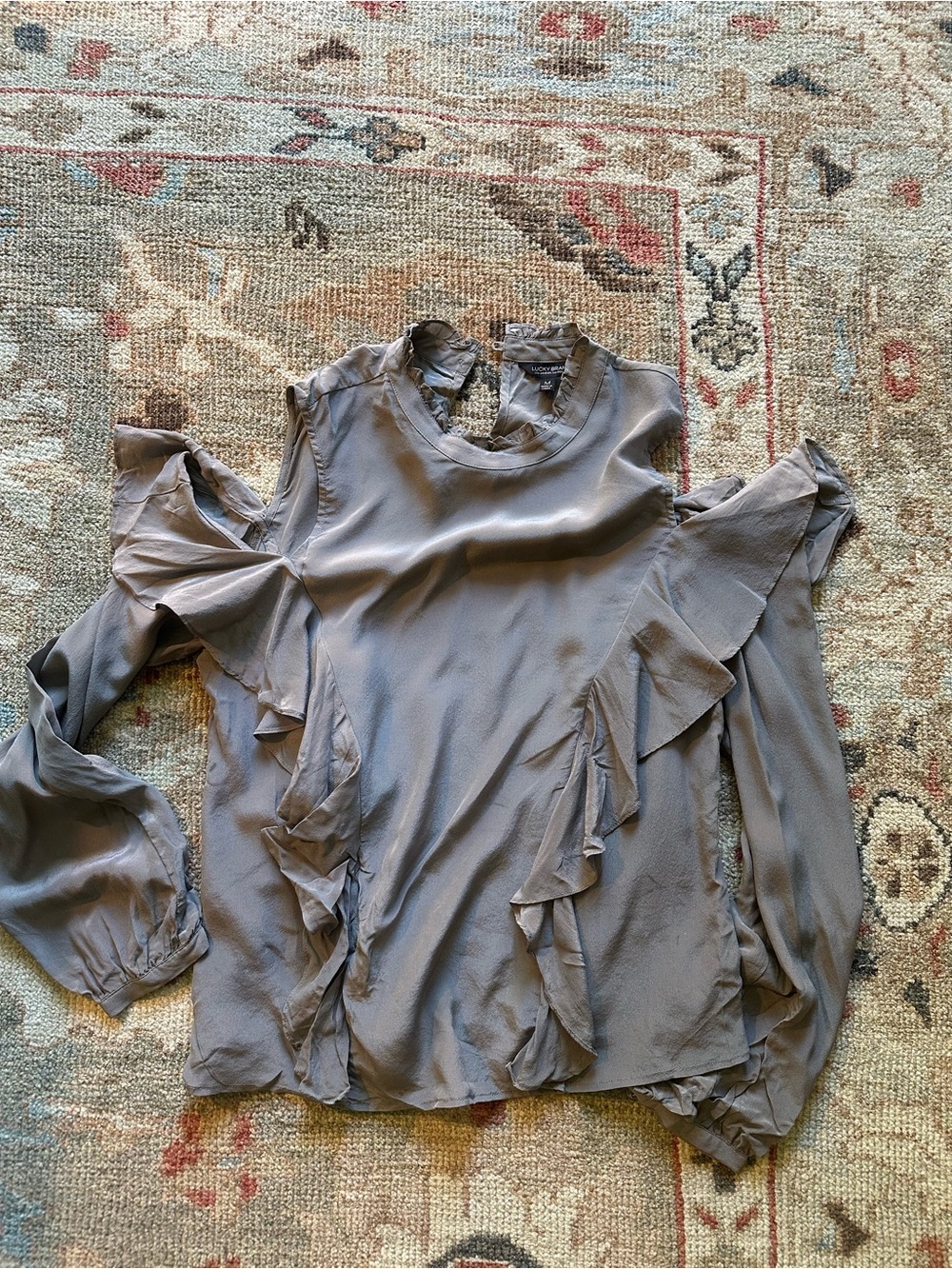 Lucky brand Womens Ruffle Cold-Shoulder Blouse in Taupe